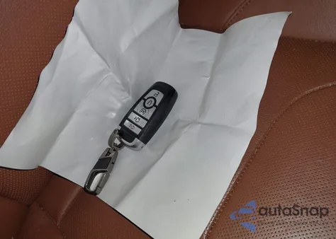 2019 Ford Fusion Hybrid Titanium z USA, uszkodzony, nr VIN 3FA6P0RU1KR101455